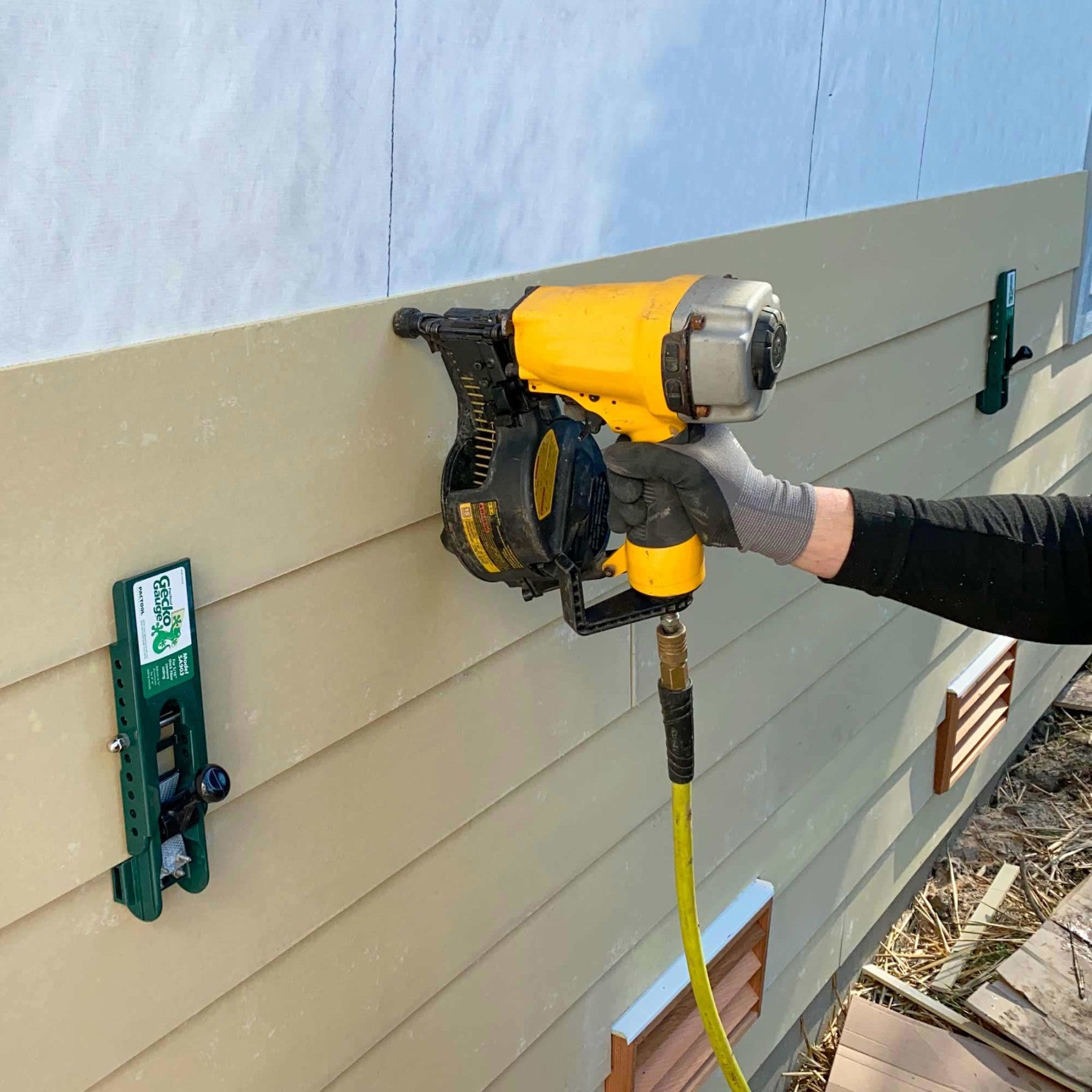 Gecko Gauge LP Siding Tool